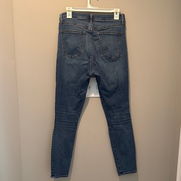 GAP Classic Indigo Jeans - Picture 3 of 3